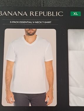 Banana Republic Men's White V-Neck Short Sleeve Tee Size XL NEW
